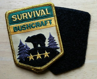Survival - Bushcraft Aufnäher 68 x 53 mm mit Klettrücken